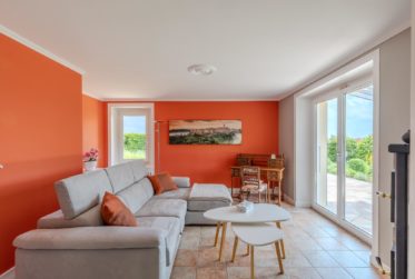 Maison de charme avec vue sur le lac et un jardin de 2000m2