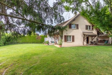 Exclusivité: À saisir: Charmante villa jumelle proche de Coppet.