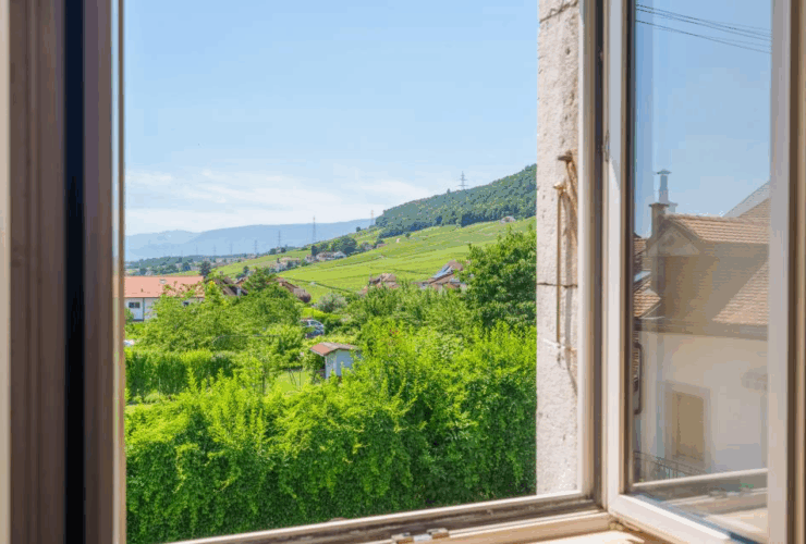 Maison de village au calme avec grand espace de stockage