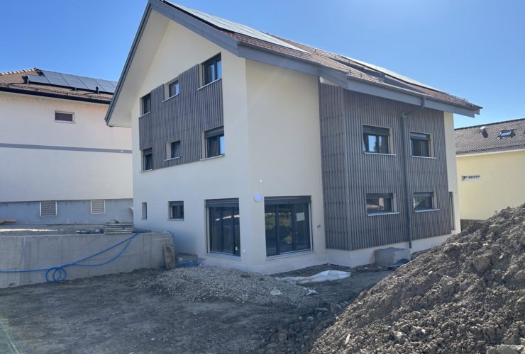 A Saisir : Appartement neuf dans les combles , vue lac